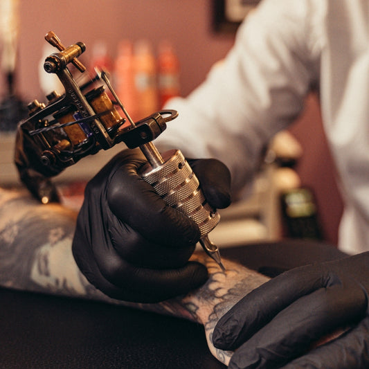 When sporting new tattoos, gear up with arm sleeves, effortlessly concealing ink. Our UV sun protection Arm Sleeve Tattoo Cover Up ensures a confident look whether you're at work or play.